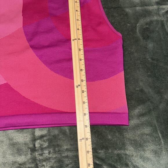 Fabletics Active Crop Top Women's XL Pink Magenta Stretch Sleeveless Activewear - Picture 6 of 8